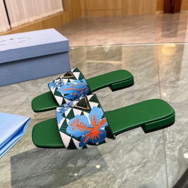 

fashion women sandals slippers senior triangle weaving slides l slip flat sliders italy classic rubber embroidery simple designer casual fli, Black