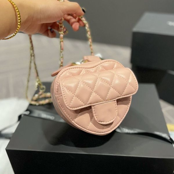 

14cm women shoulder bags lambskin waist bag mini heart lover style crossbody bags quilted gold hardware chain vanity cosmetic case designer