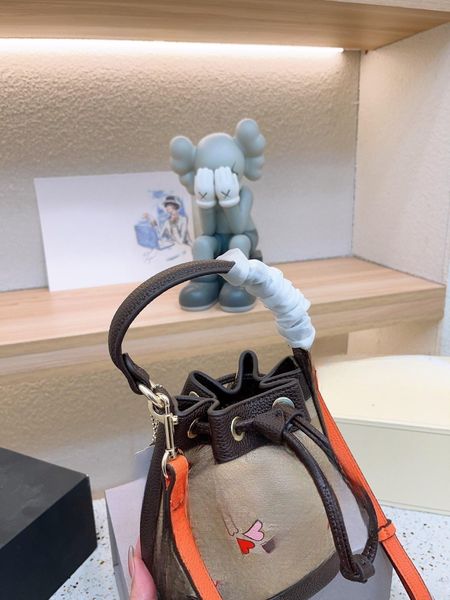 

drawstring bucket bag, single piece diagonal cross bag, handbag, crossbody bag