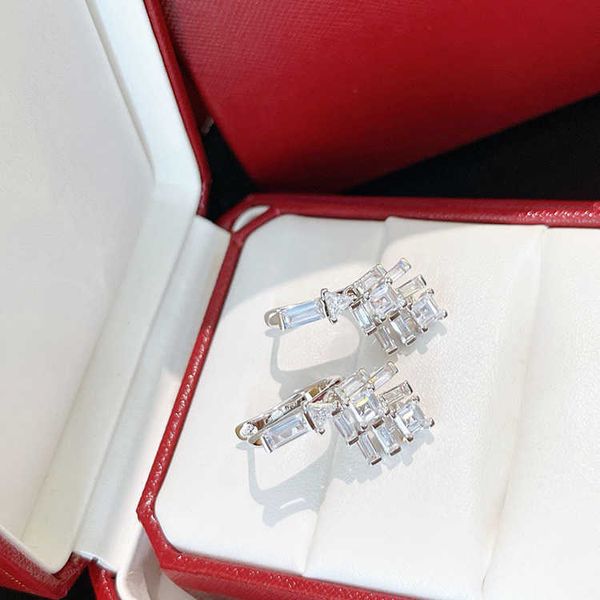 

original boutique new ladder square diamond single v-gold material fashion commuter light luxury style ins carti same earrings b381, Golden;silver