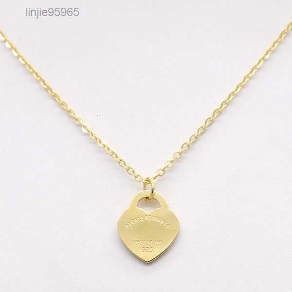 

stainless steel heart-shaped necklace short female jewelry 18k gold peach heart pendant for woman 11111111, Silver