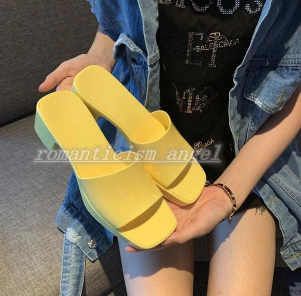 

2021 design shoes summer fashion jelly slide print slippers luxe bathroom beach shoes women039s sandals guide gif9648762, Black;red