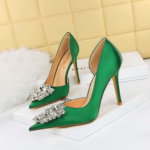

banquet high heel shoes with rhinestone woman green high heels party shoes fashion pumps, Black