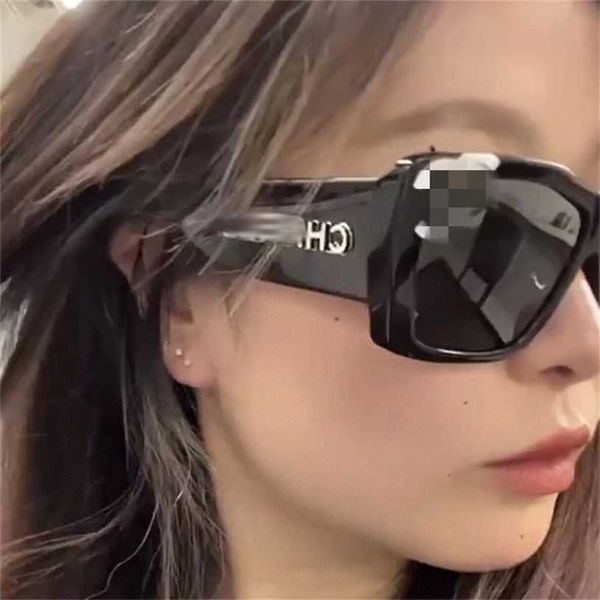 

2023 new small fragrant leg personality mirror face double large frame letter print sunglasses female ch71472a, White;black