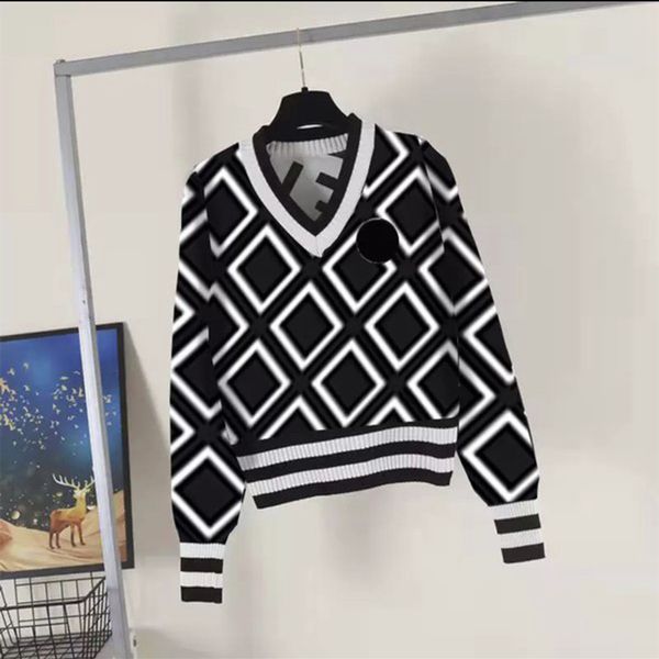 

designer women's sweaters knit jackets autumn v-neck striped fashion long sleeve women high end jacquard cardigan knitting winter sweat, White;black