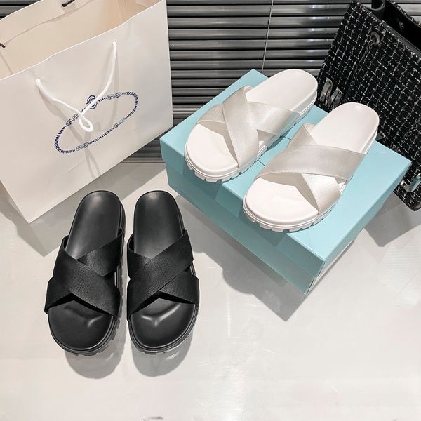 

2023 luxury designers women fashion sandals flat crossover slides flip flops shoes black white pink slipper desert spike sole platform sanda