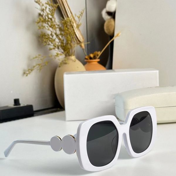 

new designer sunglasses 4434 for men and women square frame is a must for leisure travel uv400 protective belt attached high-end glasses cas, White;black