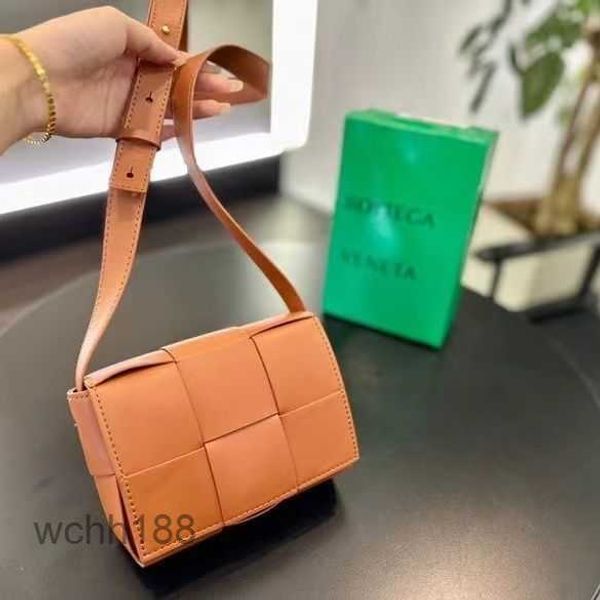 

fashion bag girl venetas designer tote bags 2023 candy color women's classic woven small square lady cassette chest cowhide waist cross