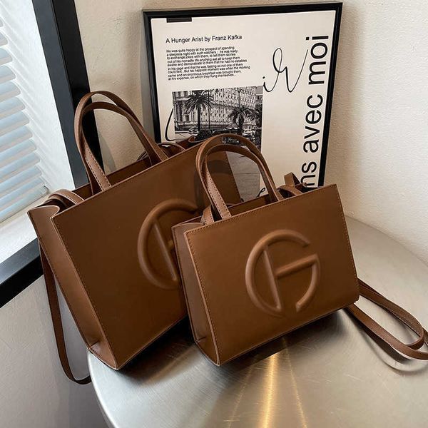 

factory wholesale handbag french bag 2023 new women's autumn and winter fashion portable single shoulder texture msenger tote