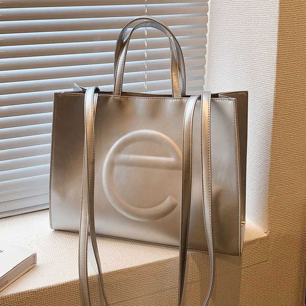 

factory wholesale handbag large capacity shoulder bag summer 2023 new niche dign handheld women's fashion tote