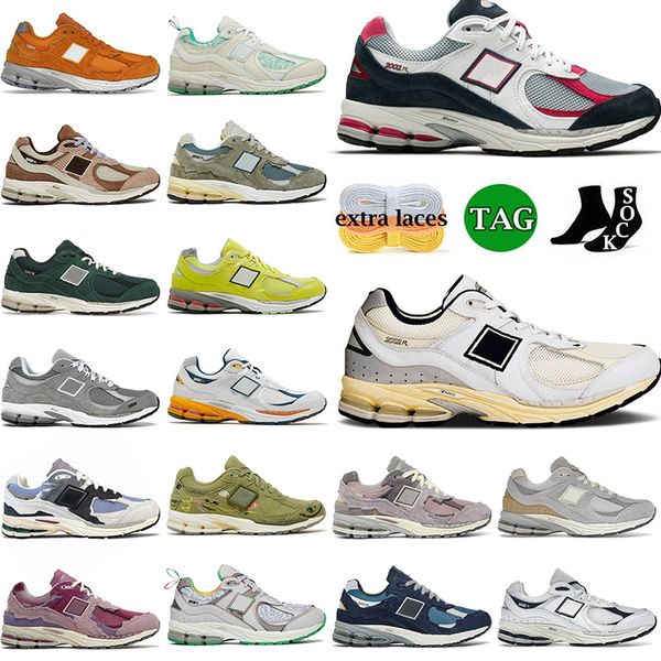 

new 2002r athletic mens women luxury casual shoes triple s black white protection pack pink rain cloud phantom sea salt sail designer og sne