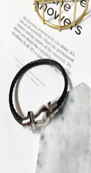 

horseshoe bracelet magnet clasp steel bracelet titanium steel stainless minimalist style fashion luxury designer jewelry for women6275822, Golden;silver