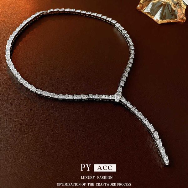 

zircon snake shaped necklace exaggerates superb and elegance of the small groupc laviclec hainhe avyin dustryper sonalizednew sty lenec klac, Silver