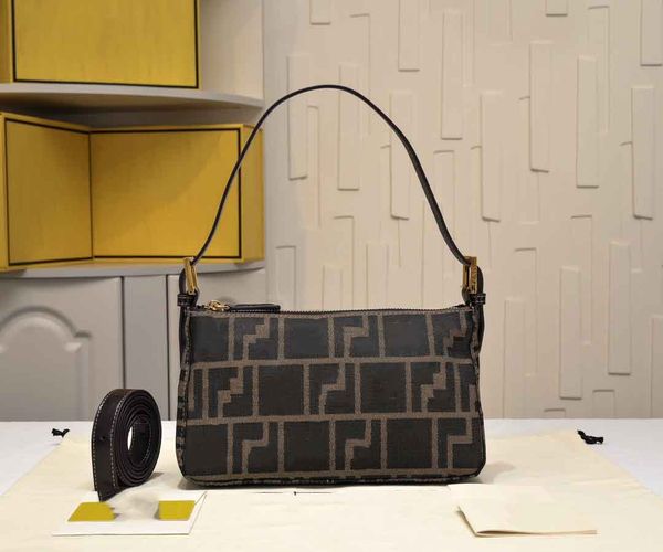 

designer bag large tote presbyte underarm bag medieval crossbody purse m7725