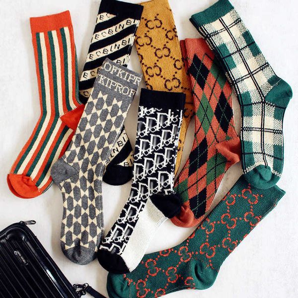 

women's socks double needle college style autumn winter women's medium letter print stockings, Black;white