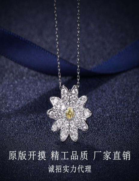 

shijia new product wang yibo celebrity inspired daisy necklace fashion simple chrysanthemum platinum clavicle chain valentines day4119726, Golden;silver
