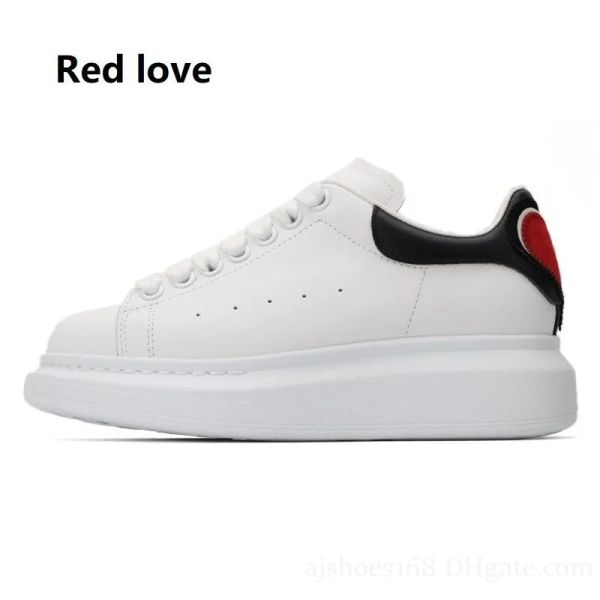 

designers mens casual shoes mccqueeness comfortable velvet leather women white black luxury flats trainer sneakers with box xzpe