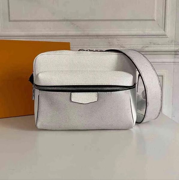 

handbags men leather outdoor messenger bags luxury shoulder bag designer handbag tote man camera bags bright colors sport 25cm fashion shopp