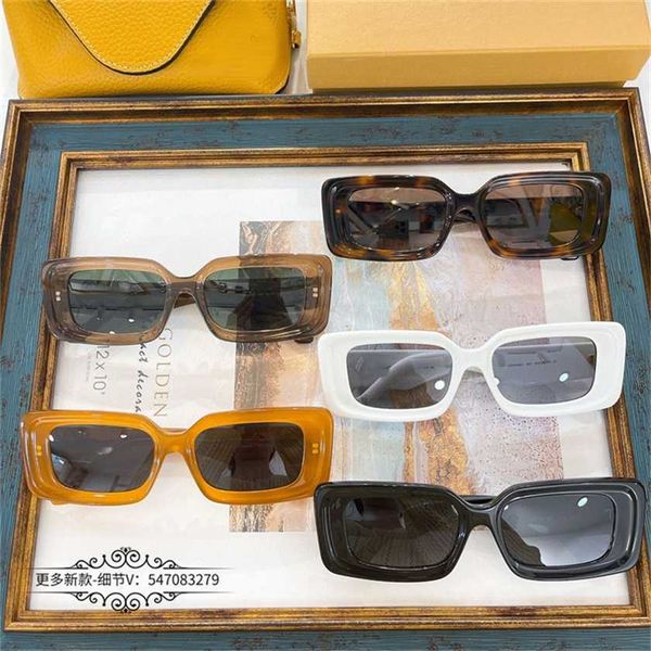 

2023 new yijia small square ins same personalized fashion sunglasses lw40104, White;black