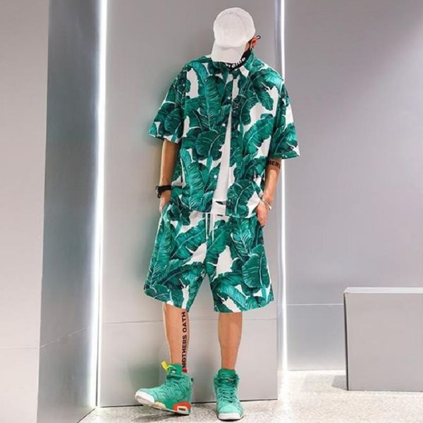 

mens tracksuits twopiece suits summer floral shirt and shorts boys casual matching with a loose trend handsome young set 230707, Gray