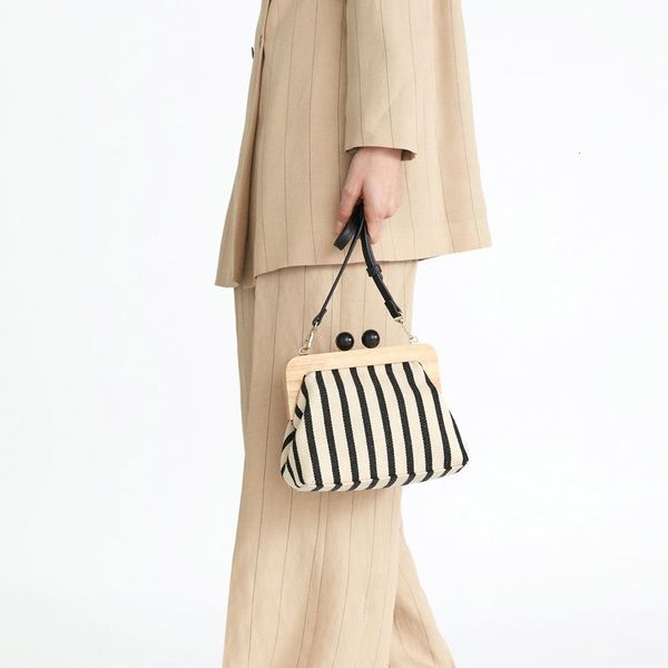 

evening bags retro striped wooden clip shell bag for women messenger canvas bead shoulder crossbody ladies purse clutch bolsa mujerq4 230710