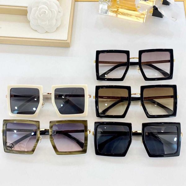 

2023 new small fragrance square frame for women's fashion trend popular on the internet same style street p ins sunglasses, White;black