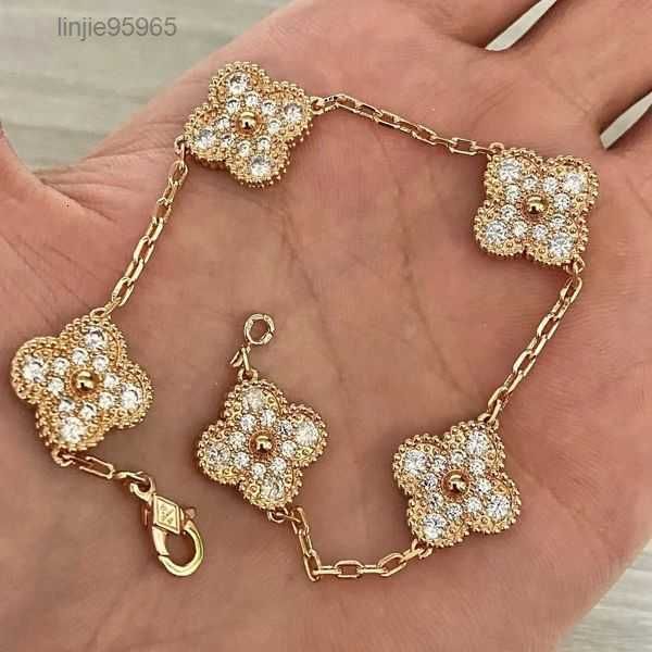 

clovers bracelet luxury clover designer pearl 18k gold laser brand bangle charm bracelets necklace earrings wedding 2agcj 31111111, Golden;silver