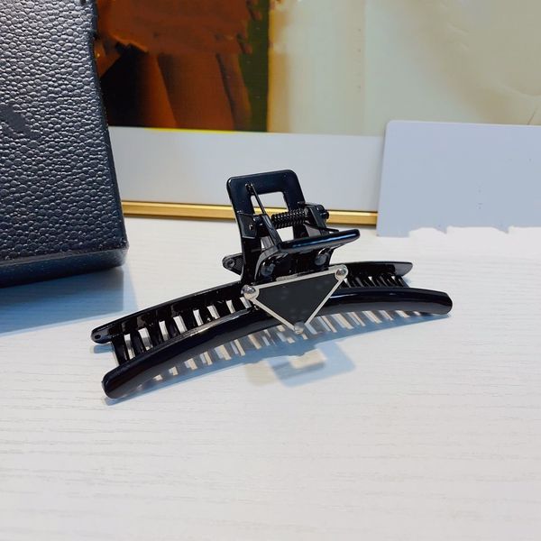 

hairs clips popular hairpins solid big hair claws elegant barrette prad headwear women girls hollow bath hair accessories fp2f