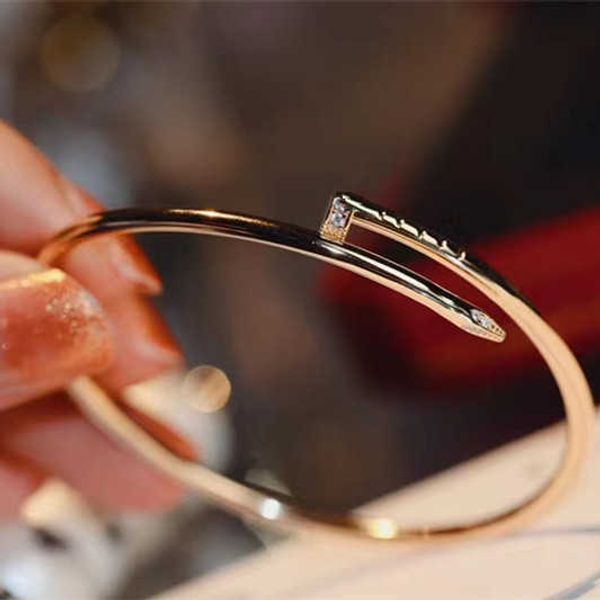 

high version light luxury nail bracelet coarse and narrow edition diamond plated 18k rose gold popular design fashion couple for men women v, Black