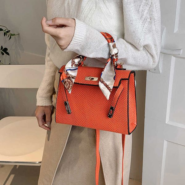

designer hemrres tote bag women's 2023 new bags fashion snake pattern high capacity handbag single shoulder crossbody net red kelys