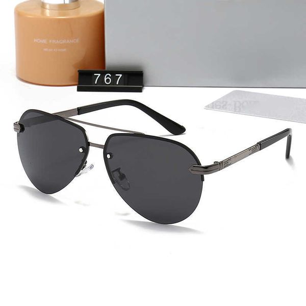 

fashion mercedes-benz sunglasses new men's toad mirror polarized sunglasses leisure driving 767 with logo box, White;black