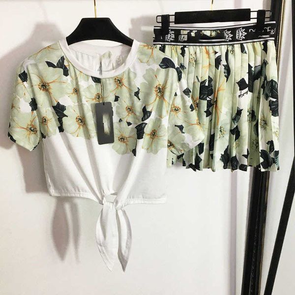 

23ss skirt set womens designer clothing new set lacing waist short open navel short sleeve t-shirt flower printed ribbon high waist pleated, White