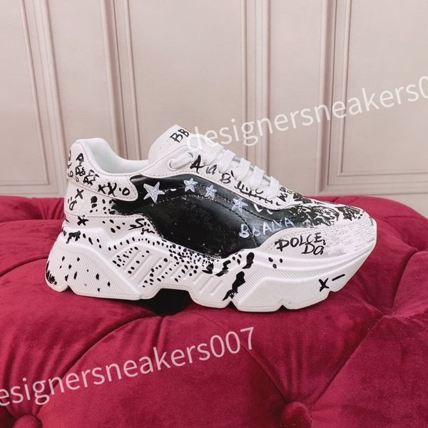

designer sneakers plate-forme shoes pop color matching running shoes thick sole trend light fashion cool casual lace-up dad shoe hc210807, Black