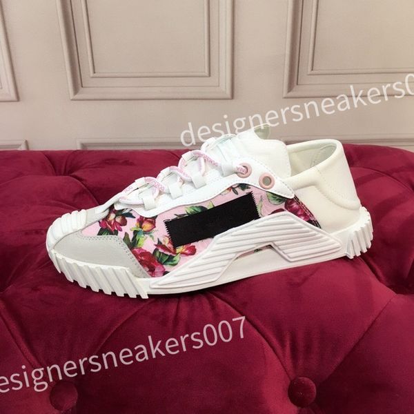 

2023 luxury designer casual shoes genuine leather white graffiti sneakers fashion decoration skateboard shoe men women hc210813, Black