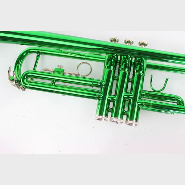 

flugelhorn bb b-flat flugelhorn brass instrument with hard case, mouthpiece, cloth and gloves