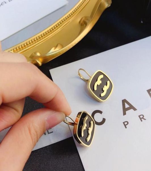 

charm designer earrings 18k gold plated earring luxury brand earrings fashion jewelry round design for women wedding party accesso8228941, Golden