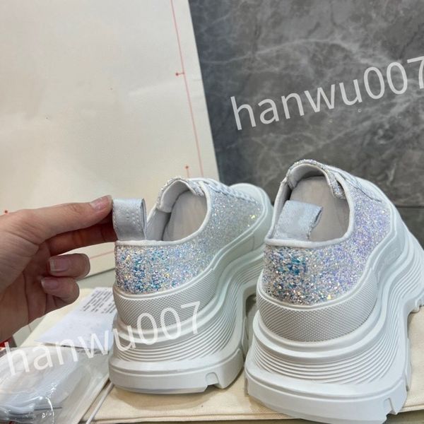 

2023 new casual men women designer sneakers vintage shoes fashion designers chaussures ladies reflective trim sneaker xsd230416, Black