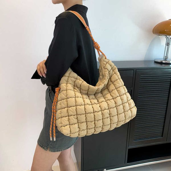 

lingge embroidery thread cloud bag down cotton coat bag small fold single shoulder bag version slant straddle bag large capacity tote bag
