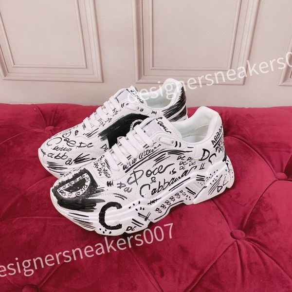 

2023 new designer sneakers plate-forme shoes pop color matching running shoes thick sole trend light fashion cool casual lace-up dad shoe hc, Black