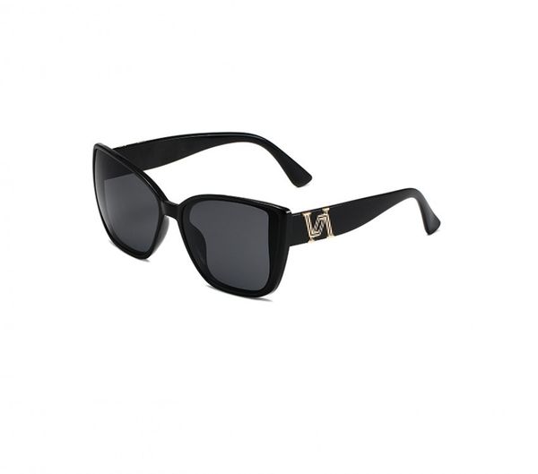 

square sunglasses women sunglasses full frame leg classic logo design multi color designer glasses suitable for all kinds of wear factory pr, White;black