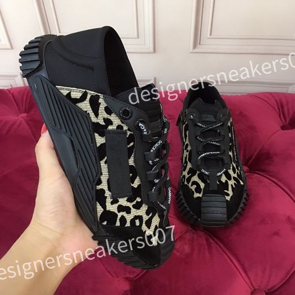 

designer brand casual shoes classic dad shoes fashion atmosphere outdoor street pure black non-slip women's sneakers hc210813