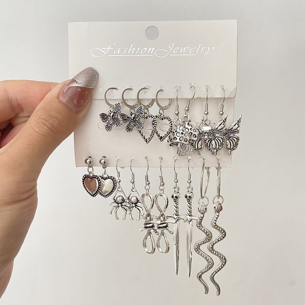 

spider butterfly heart dangle earrings halloween snake cross mushroom hoop earring for women skull festival party ear stud jewelry sets silv, Silver