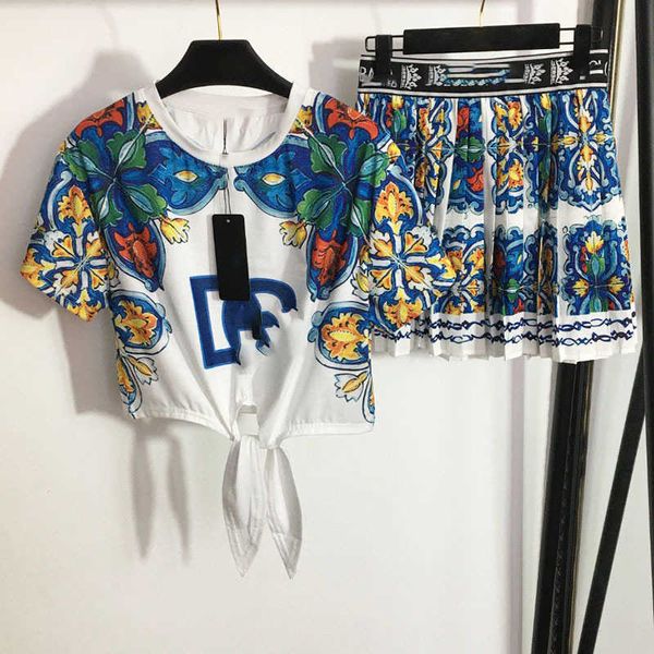 

23ss skirt set womens designer clothing new set lacing waist short open navel t-shirt printed ribbon pleated short half skirt women clothes, White