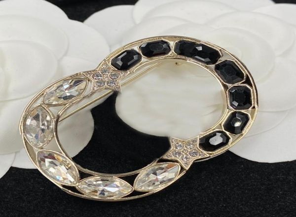 

desinger brooch c brand luxurys women crystal letter brooches suit pin fashion jewelry clothing decoration accessorie5179257, Gray