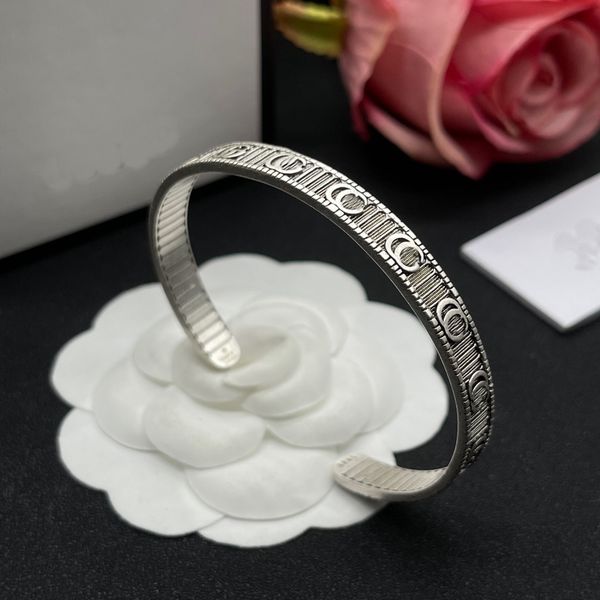 

fashion style bracelets women bangle wristband cuff chain designer letter jewelry 18k gold plated stainless steel wedding lovers gift bracel, Black