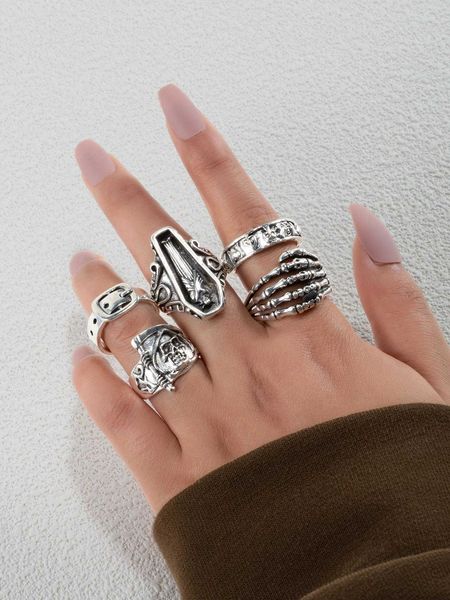 

5pcs/set vintage skull scythe decor ring set for women for costume party silver fashionable popular jewelry gift party