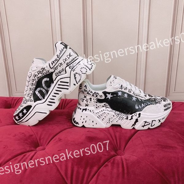 

2023 new designer sneakers plate-forme shoes pop color matching running shoes thick sole trend light fashion cool casual lace-up dad shoe hc, Black