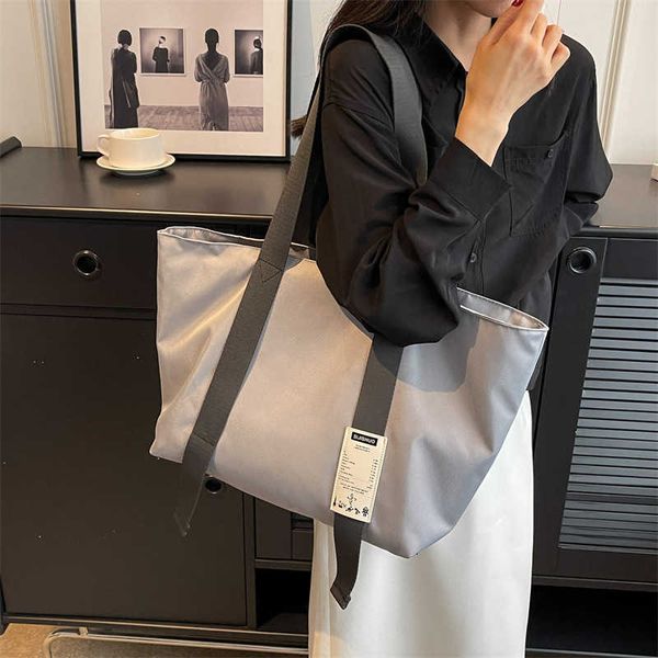 

niche nylon tote bag for women's new fashion carrying bag large capacity one shoulder commuter bag