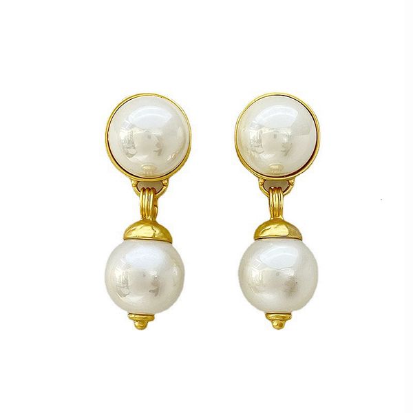 

stud statement big white pearl ball drop earrings for women personality 2023 brincos baroque pendnat earring 230710, Golden;silver