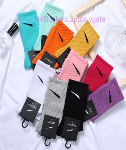 

fashion men039s hook brand socks classic middle tube sports moisture absorption sock casual men women luxury wear medium short 6922512, Black